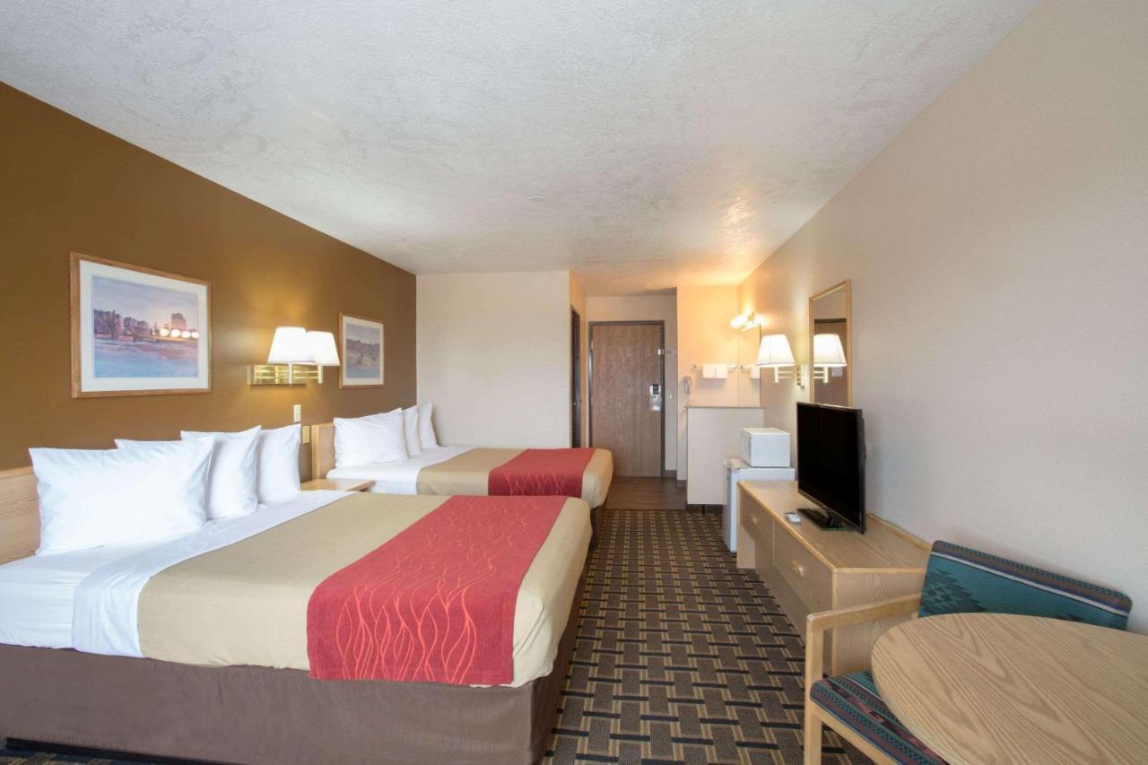 Days Inn By Wyndham Hurricane/Zion National Park Area Exteriér fotografie