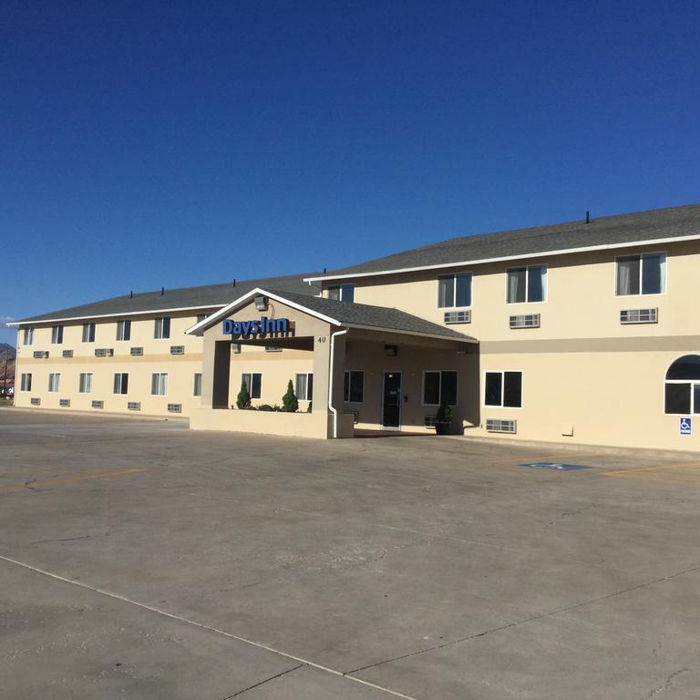Days Inn By Wyndham Hurricane/Zion National Park Area Exteriér fotografie